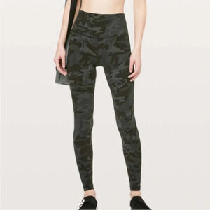 Lululemon Align Tight 28" Incognito Camo Gator Green Leggings Size 4 b6